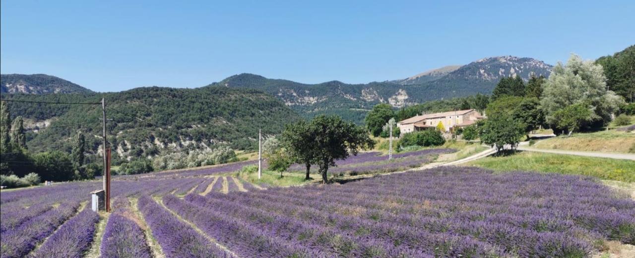 Gite Moderne En Drome Roche-Saint-Secret Екстер'єр фото